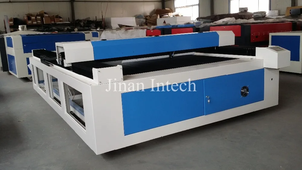 laser cutting machine