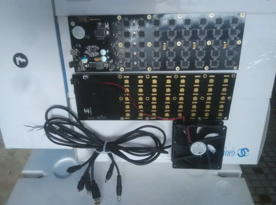 Verwendet Gridseed 5,2-6MH100W USB BERGMANN Scrypt Miner litecoin minning maschine Verwendet Gridseed 5,2-6MH100W USB BERGMANN Scrypt Miner litecoin minning maschine