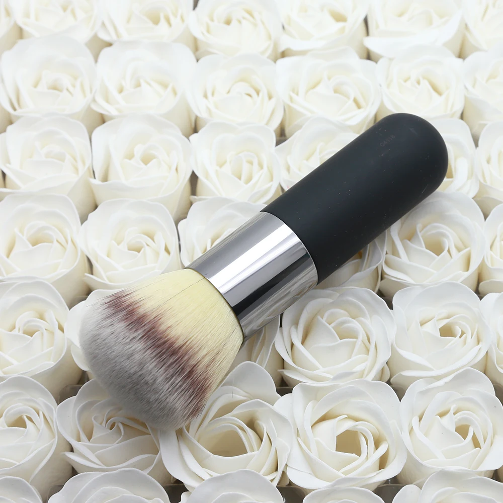 аксессуар для нанесения пудры. аксессуар для нанесения пудры. кисть для нанесения пудры тонального. мягкий аксессуар для нанесения пудры. подушечка для нанесения пудры.