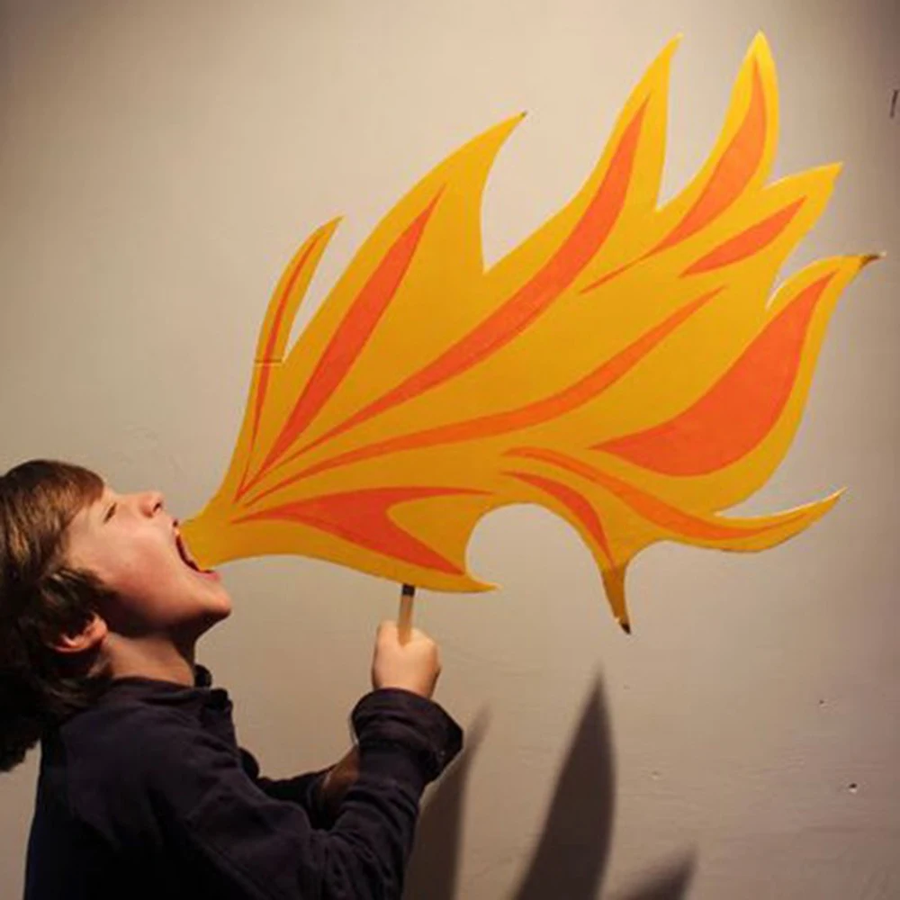 украшение зала в стиле динозавров. день рождение в стиле дракона. украсить вечеринку в стиле викинги. фотозона дракон в детском саду. тантамареска детская.