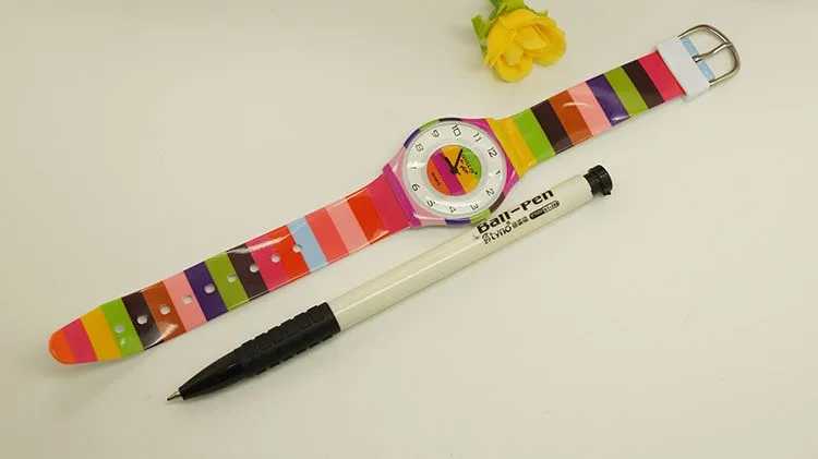 2667444177_677347802