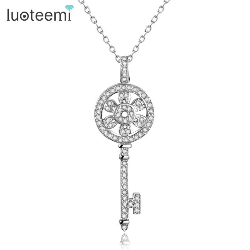LUOTEEMI Brand Luxury White Gold Plating Clear Cubic Zirconia Micro Paved font b Pendant b font