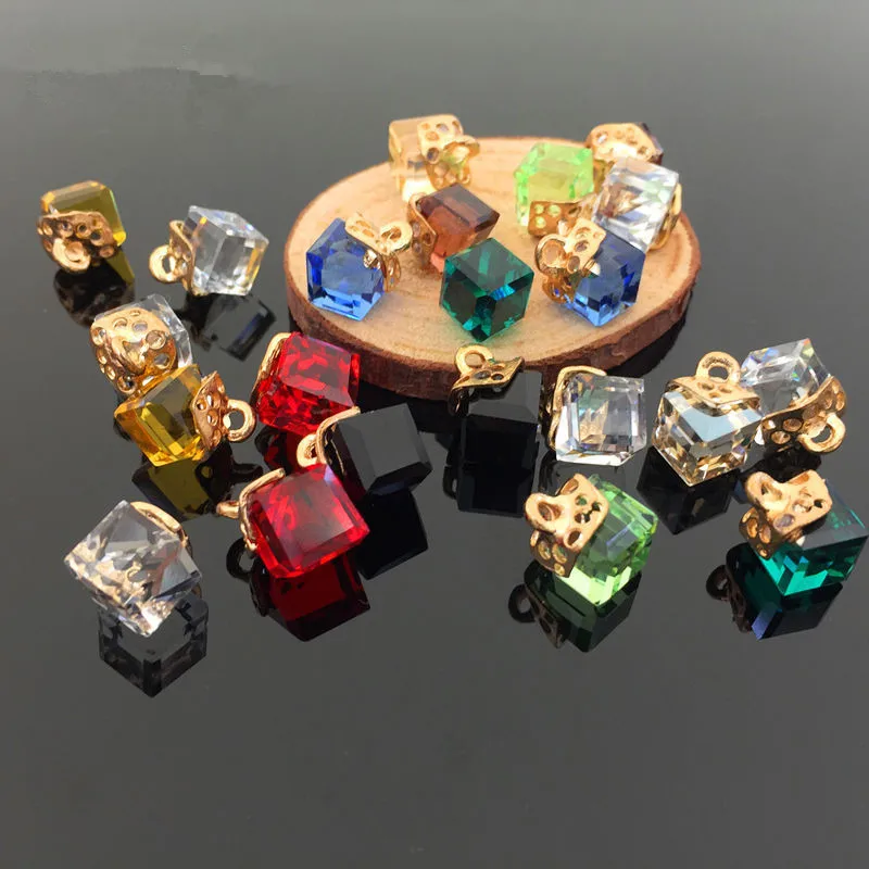 

10pcs DIY color cube Rhinstones buttons clothes accessories