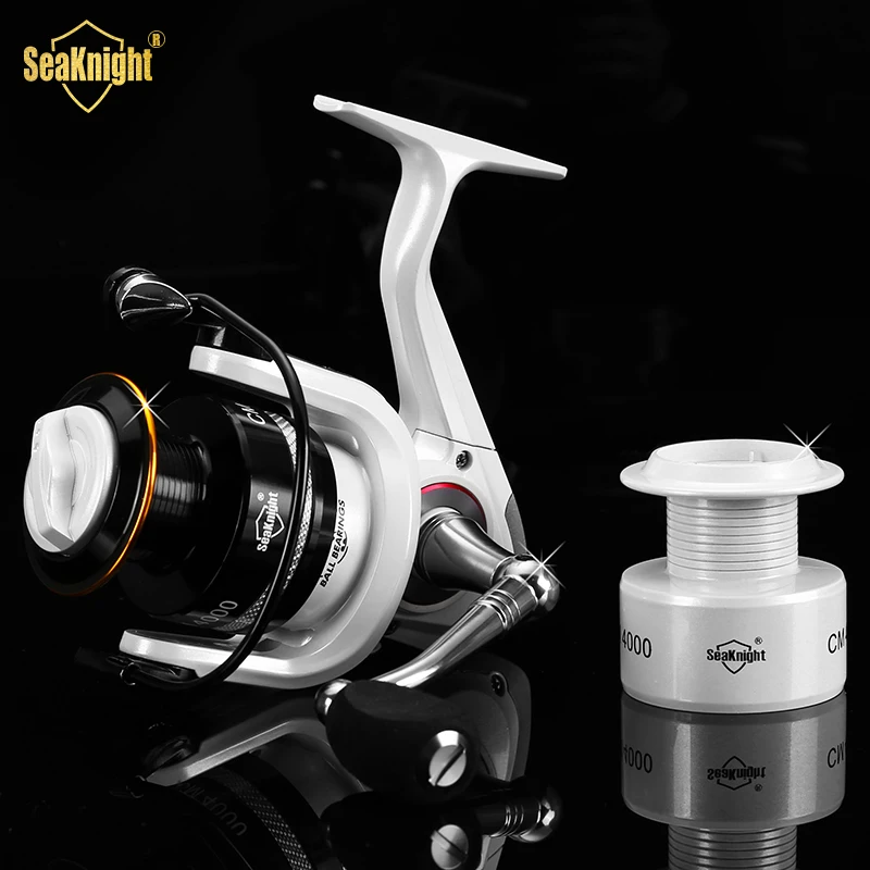  SeaKnight Updated Quality CM2000-4000 11BB Spinning Fishing Reel  Carp Fishing Wheel Spinning Reel With Spare Spool 