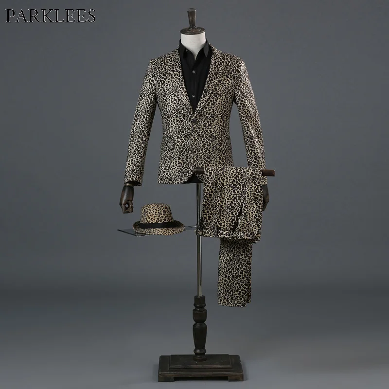 Heren Luipaard Print 3 stks Fluwelen Pak (Jas + Broek + Hoeden) DJ Nachtclub Bar Pak Met Broek Mannen Podium Zanger Party Prom Kostuum 3XL Heren Luipaard Print 3 stks Fluwelen Pak (Jas + Broek + Hoeden) DJ Nachtclub Bar Pak Met Broek Mannen Podium Zanger Party Prom Kostuum 3XL