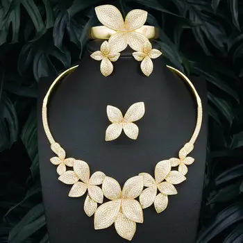 

High Quality Luxury Leaves 3 Tone Copper Pendant Necklace Bangle Earring Ring For Dubai Women Wedding Engagement Jewelry