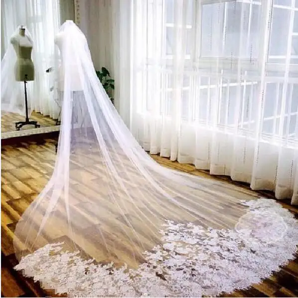 High-end custom 1t Cathedral Lace Bridal Veil Wedding Veil White Ivory Applique Veil and Comb