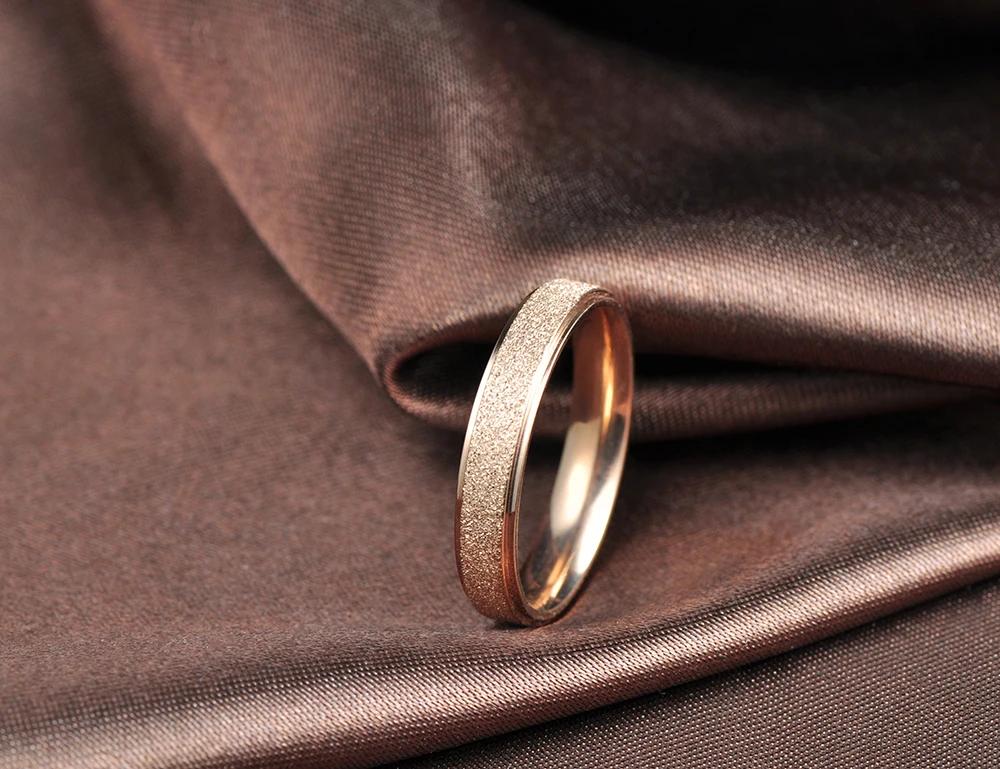 BOBOTUU модное Ювелирное кольцо простой дизайн роза с золотистым или титановым покрытием стали обручальные свадебные кольца для женщин женское кольцо BR17059