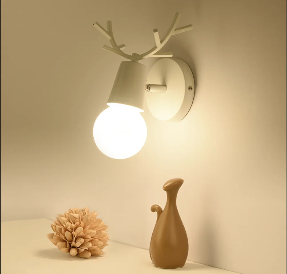Скандинавские современные оленьи рога светодиодный настенный светильник из твердой древесины черный белый Новинка животное настенный светильник для спальни гостиной