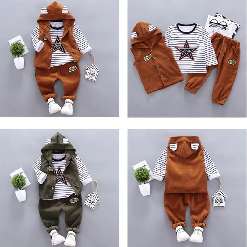 Осенние комплекты одежды для маленьких мальчиков детские модные пальто с капюшоном, костюм из футболки и штанов Костюм Джентльмена из 3 предметов комплект детской одежды