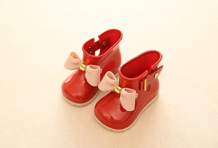 Mini Melissa/ г.; милые резиновые сапоги с бантом; пластиковые сандалии для девочек; детская водонепроницаемая обувь; детские сандалии; непромокаемые сапоги для девочек