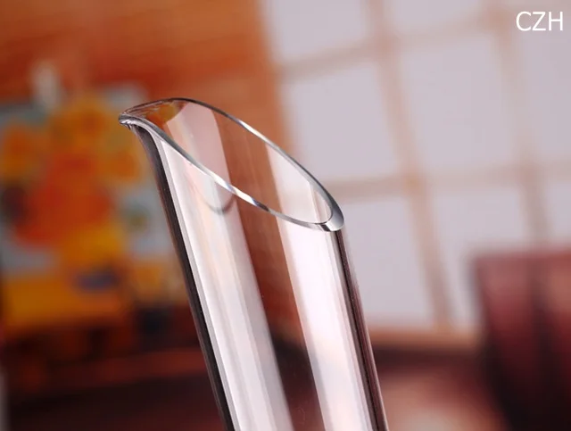 Cobra Wine Decanter Snake Crystal Glass Decanter Decorative Aerator Barware Ornament