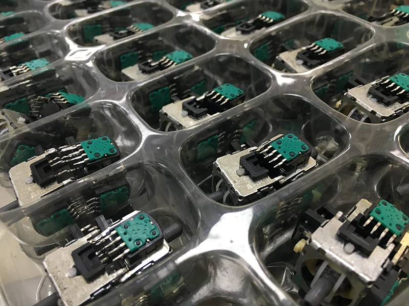 

10pcs Original second hand 4 Pins ALPS 3D Analog Stick Sensor Module Potentiometer For Sony PS3 Controller Original