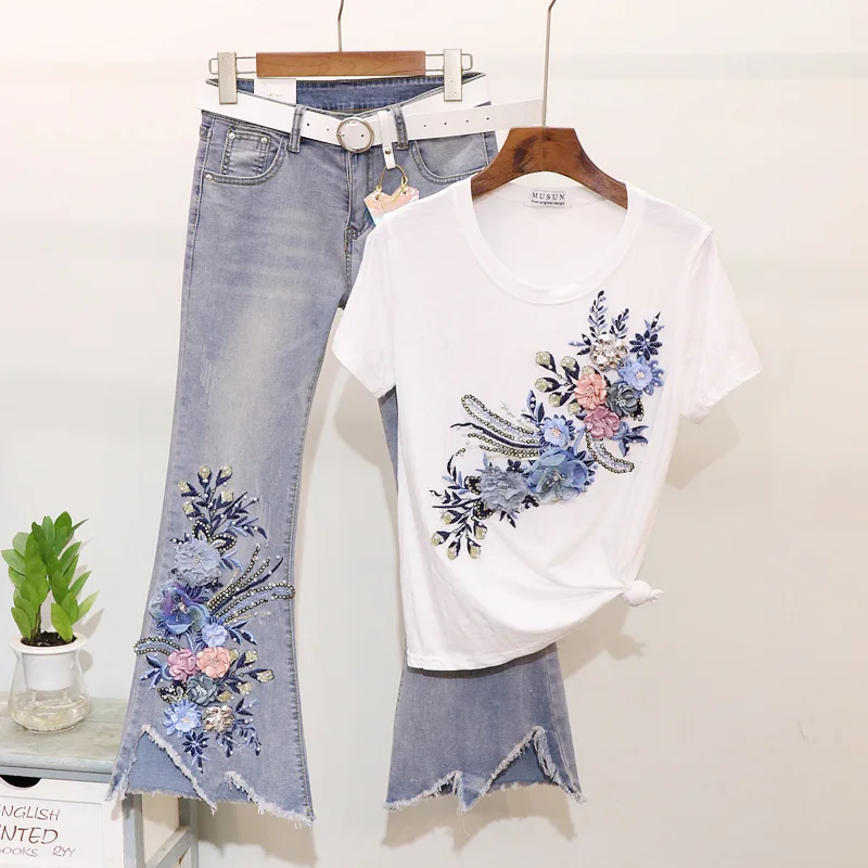 

Amolapha Women Europen American Style Beaded Embroidery 3D Flower Tshirts+Flared Jeans Sets Designer Female Jeans 2 Pieces Sets