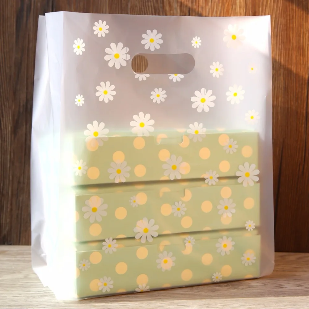 

Translucent Daisy plastic bags, plastic bags, semi-transparent favor bags, plastic bags for boxes 50pcs/lot