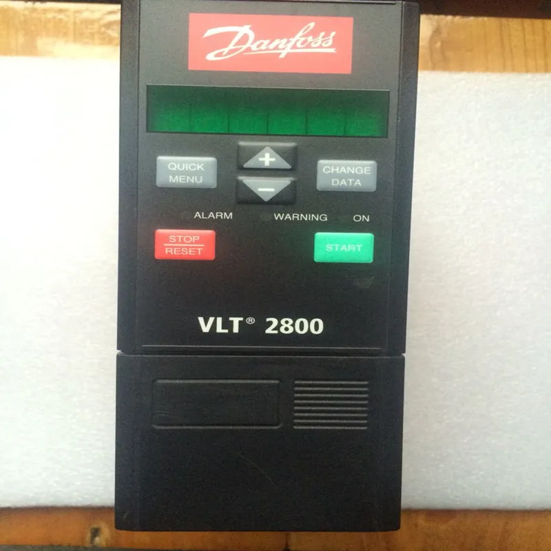 Danfoss VFD VLT2830PT4B20SBR1DBF00A00C1 3 фазы 400 В 3 кВт