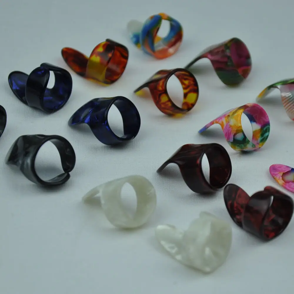 

Lots of 20pcs Celluloid Fingerstyle Guitar Picks Index Finger Ring Shape Multi-Color