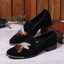 Christia Bella Marke Vintage Mannmüßiggänger des Biene Stickerei Männer Wildleder Kleid Schuhe Party Hochzeit männer Wohnungen Designer Rauchen Pantoffel