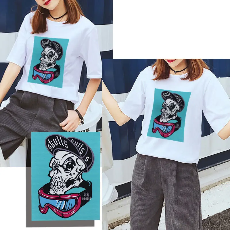 

Skeleton With Embroidered Patches Fashion Applique Sew on Patch for Clothes Bags DIY Decal Apparel Accessory 2pcs