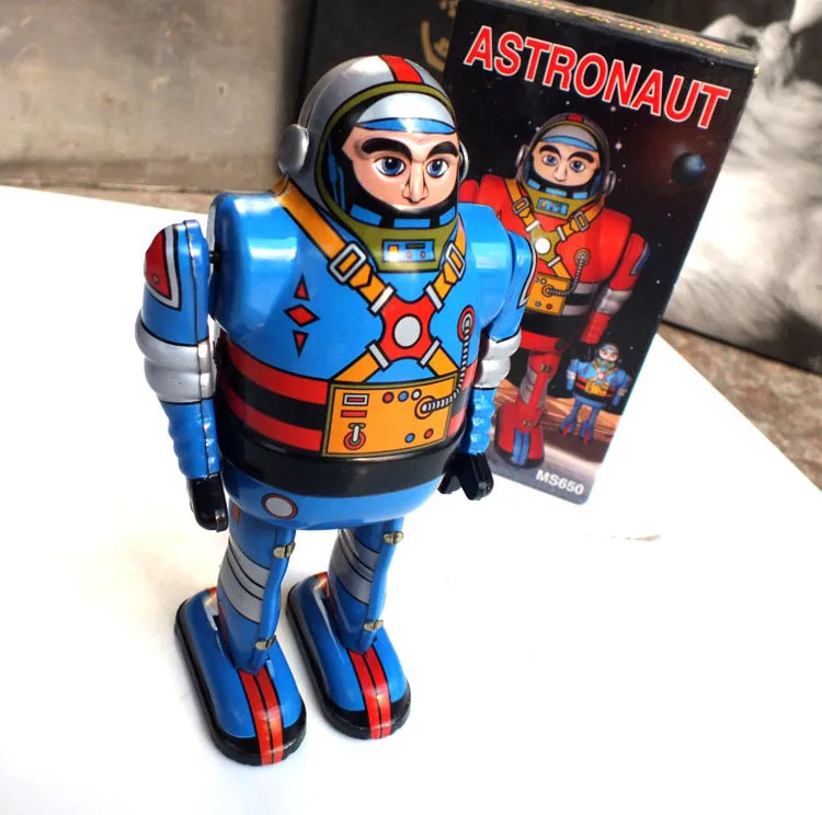 Retro Astrounaut Robot Wind Up Toys Classic Tin For Boys Vintage Handmade Crafts | Игрушки и хобби