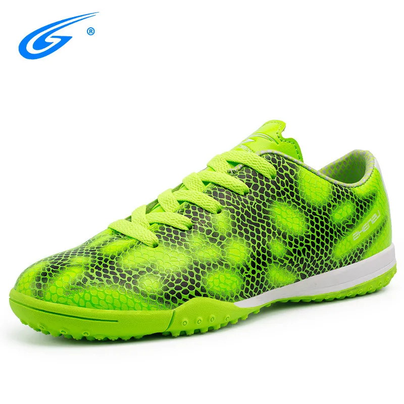 training soccer shoes