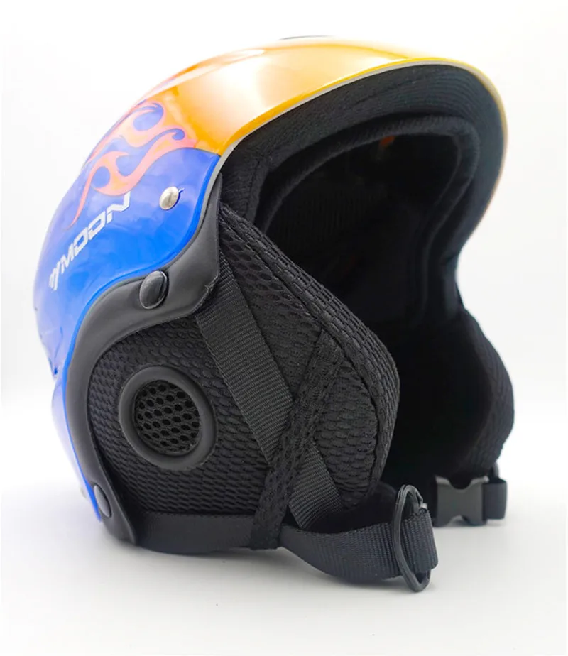 Cheap ski helmet
