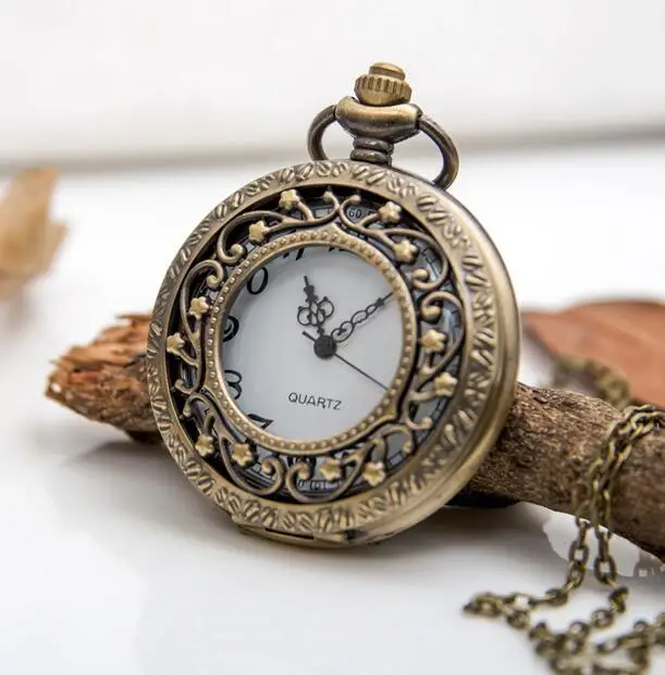 

Vintage Bronze antiques pendant flowers Hollow out clock Jewelry collocation woman Necklace pocket watches PP085