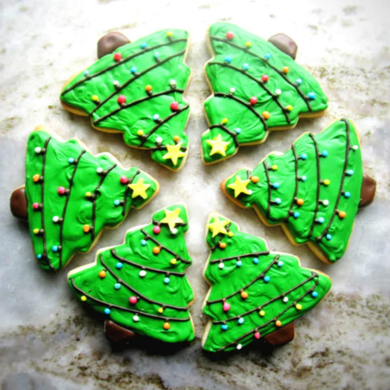 KENIAO Christmas Tree Cookie Cutter- 3 Various Size and Shap- Christmas Biscuit / Fondant / Pastry Cutter- Stainless Steel