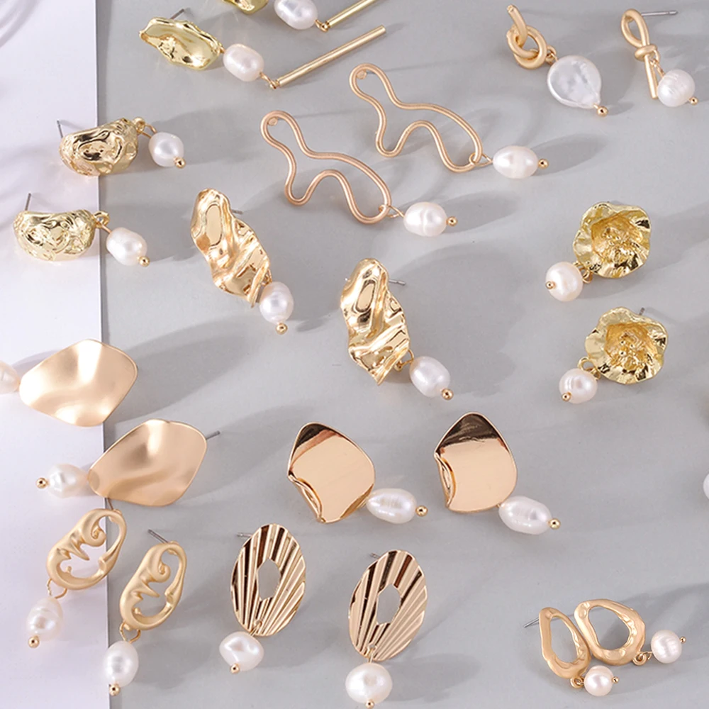 LUBOV новинка геометрический Золотистый металлический серьги-гвоздики имитация жемчуга цветные яркие Кристальные Сережки для пирсинга Модные женские ювелирные изделия