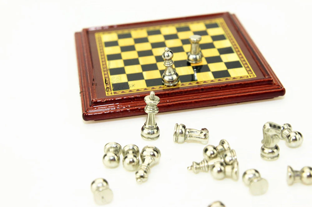 1/12 Dollhouse Miniature Accessories Mini Alloy Chess Set Board Simulation Furniture Model Toys for Doll House Decoration