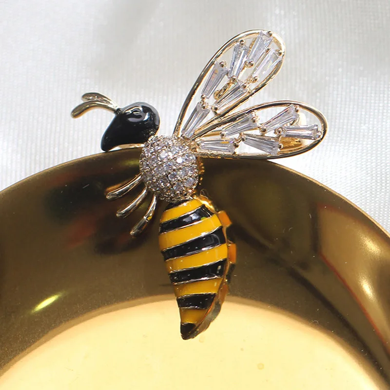 UALGL Fashion Elegant Enamel Lapel Pins Crystal Yellow Color Lovely Bee Brooches For font b Women