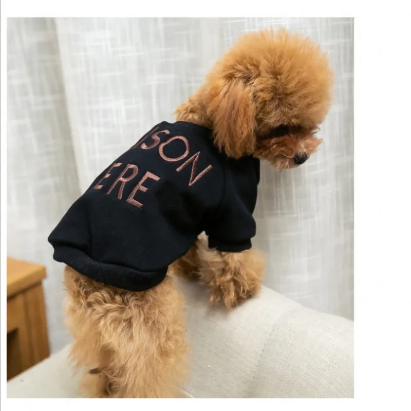 Одежда для собак; сезон весна-осень; Новинка; махровый хлопковый свитер с вышитыми буквами - Цвет: Черный