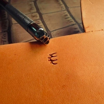 

DIY Johnleather Craft Senior Steel Metal Construction Leather Craft Tools Stamp Pine Tree Texture F922