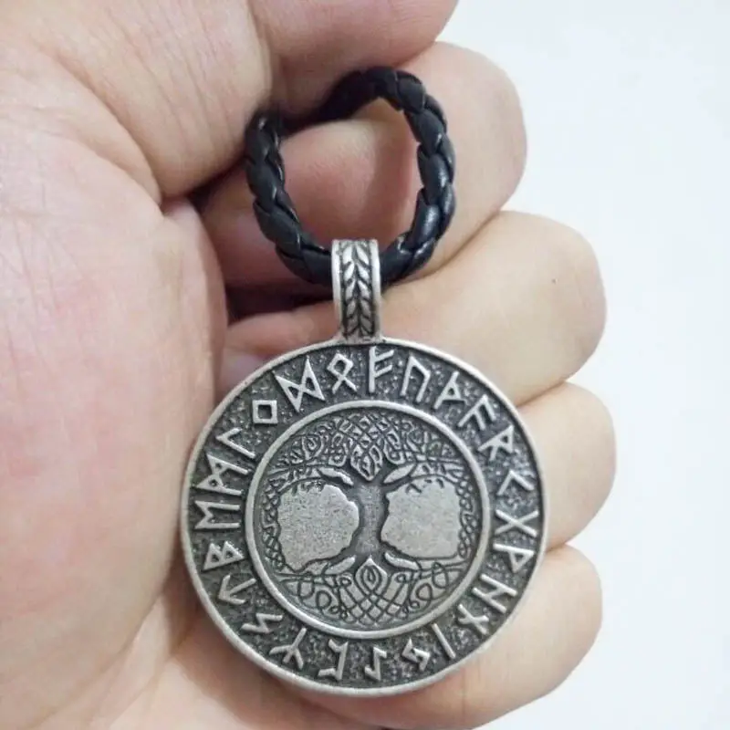 viking amulet necklace (5)