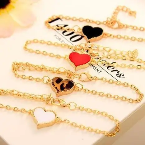 Korean fresh jewelry white four-leaf peach heart love bracelet gilr bracelet
