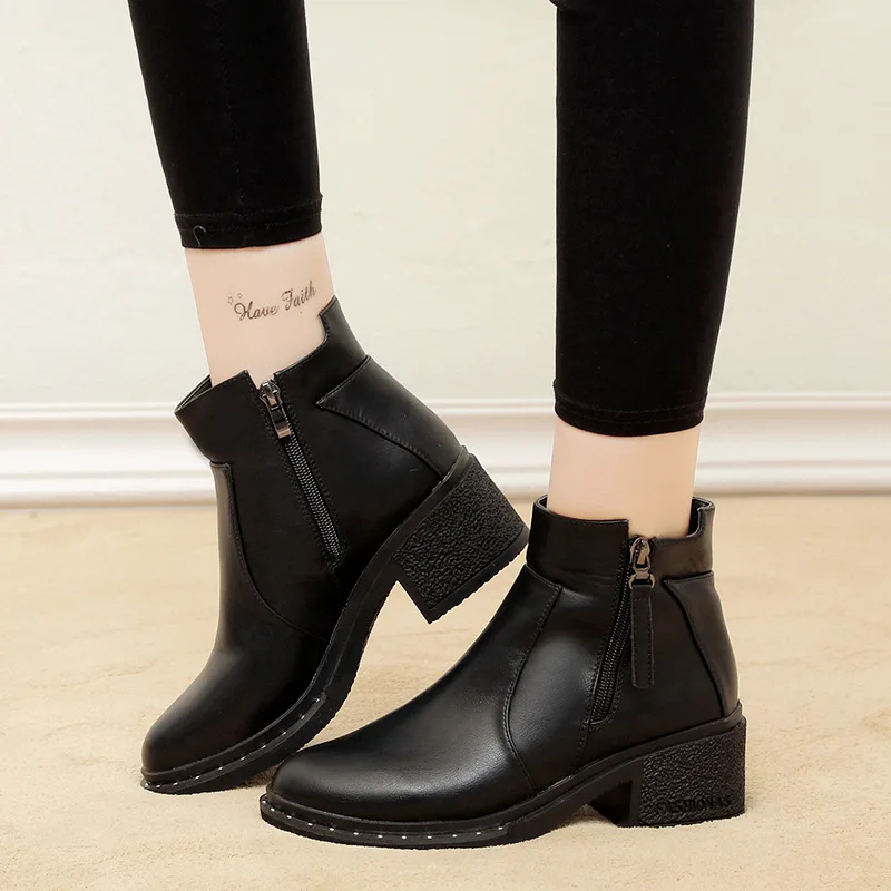 

2019 New Fashion Women Boots Women Ankle Boots Med Heels Rubber Boots Casual Lady Shoes Black Winter Female Shoes Woman Footwear