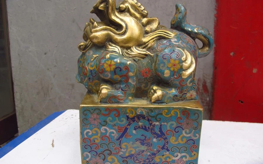 Chinese Royal Bronze Cloisonne Enamel Foo Dog Lion Dragon Pi Xiu Stamp