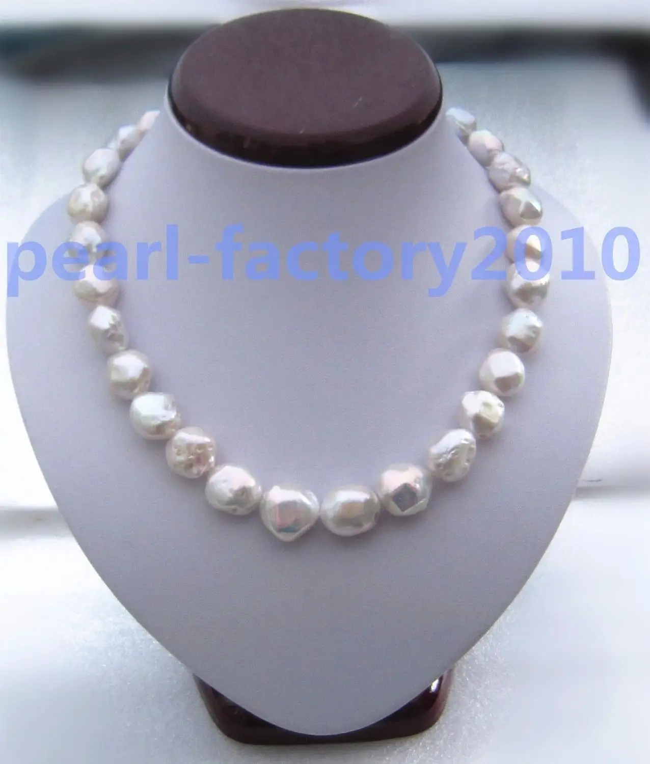 

19" 18" 17X13 MM SOUTH SEA NATURAL White PEARL NECKLACE 14K GOLD CLASP (0926)