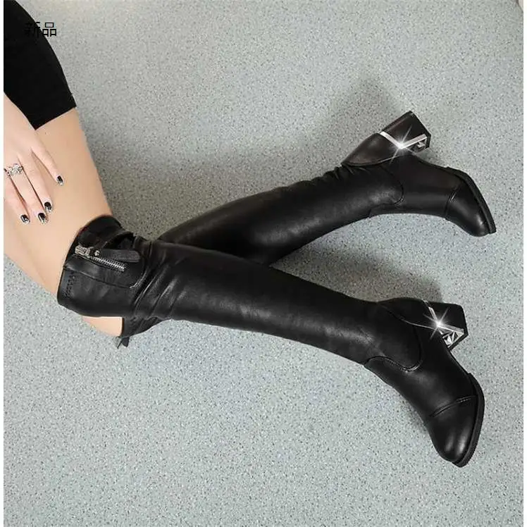 

2018 new over the knee boots wild fashion sense long boots thick with elastic boots.