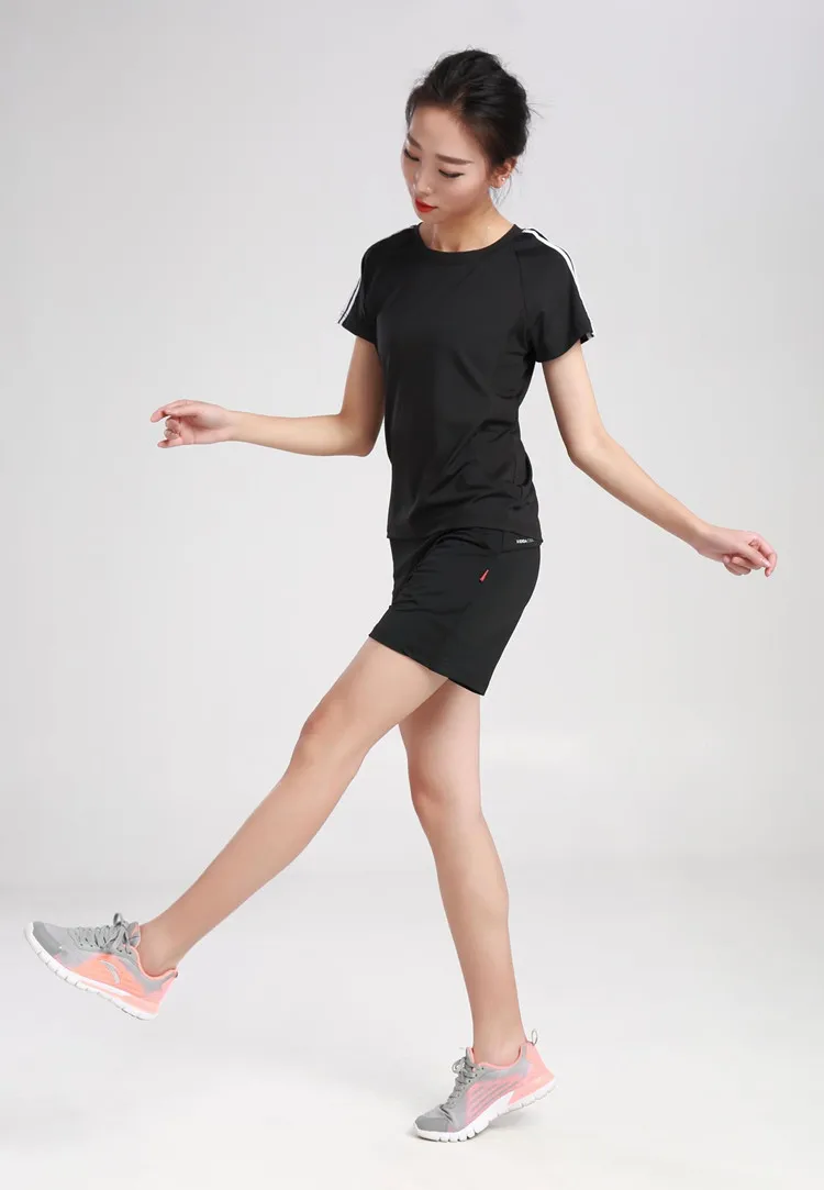 Новые летние Для женщин спортивные шорты для бега Тренажерный зал Jogger шорты женские свободные дышащие быстросохнущие Фитнес короткие брюки