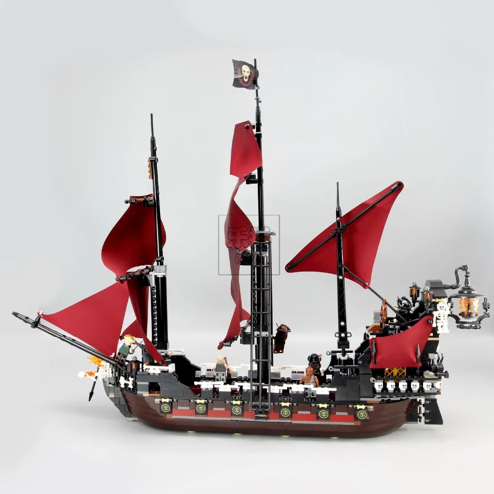 

DHL16009 1151pcs Queen Anne's revenge Pirates of the Caribbean Building Blocks Set Compatible with 4195 Children