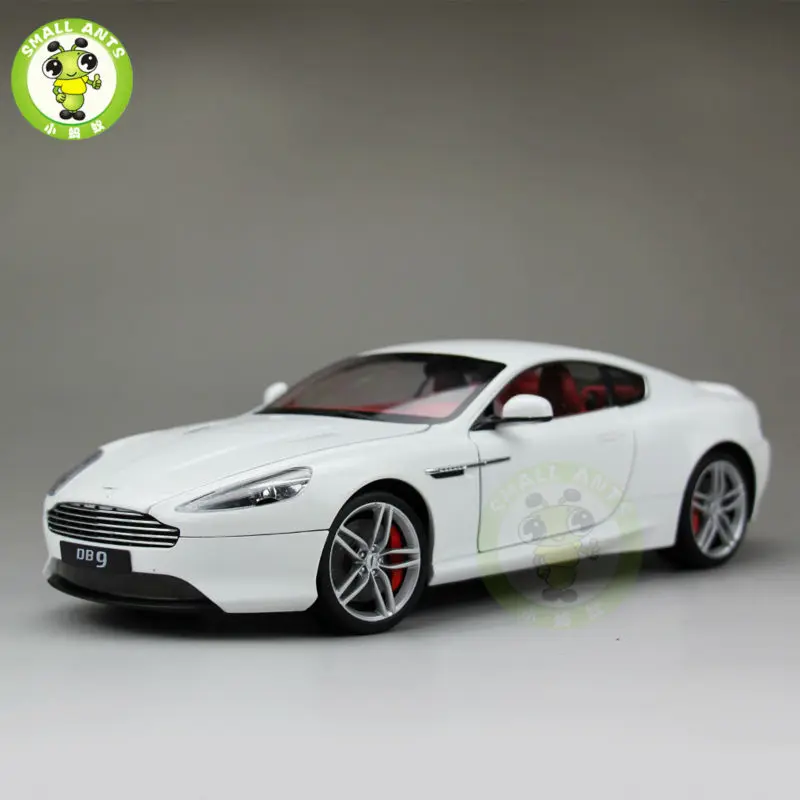 118 Scale Aston Martin DB9 Coupe Diecast Car Model Welly 18045 White