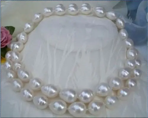

huge 32"10-11MM SOUTH SEA WHITE PEARL NECKLACE AAA