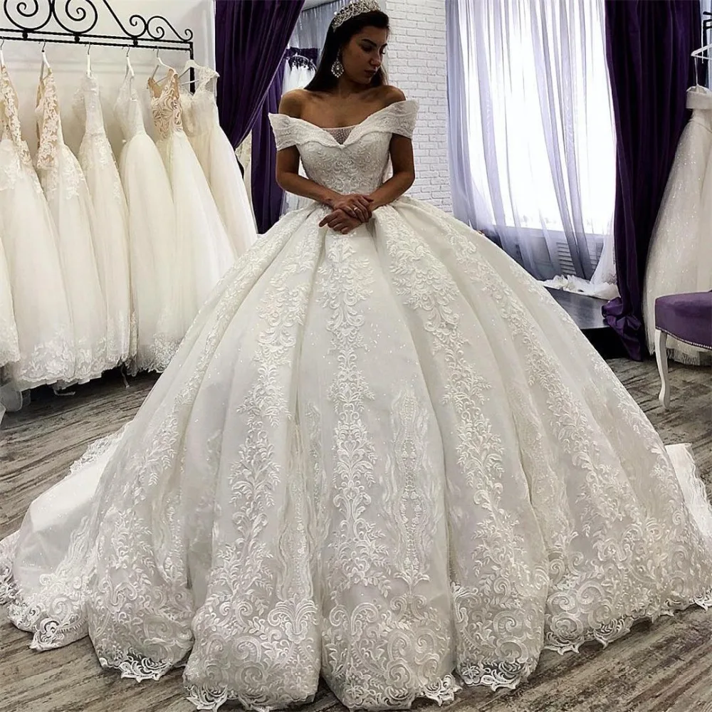 

Plus Size Country Wedding Dress 2019 Off the Shoulder Lace Appliques Sequined Bridal Gowns Vestido De Novia