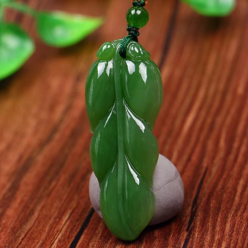 Fine Carving Green Natural Stone Pendant Leaf Pendant Sweater Chain Necklace For Men Women Meaning Lucky Simple fashion Jewelry Fine Carving Green Natural Stone Pendant Leaf Pendant Sweater Chain Necklace For Men Women Meaning Lucky Simple fashion Jewelry