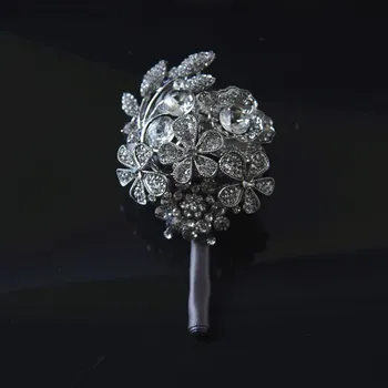 

2019 Luxury Bridal Groom Boutonnieres Bling Bling Crystal Beaded Bridesmaid Bust Accessories Decorations Bridesmaids Silver