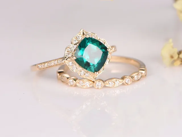 Myray Lab Treated Emerald Ring Set 7mm Cushion Cut Diamond Wedding Myray Lab Treated Emerald Ring Set 7mm Cushion Cut Diamond Wedding Band