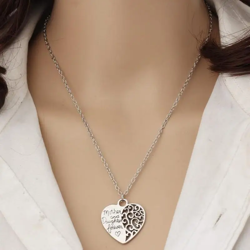 

New Personality Fashion Eternal Love Pendant Necklace, Peach Heart Necklace Women Jewelry Wholesale And Retail Collier Vintage