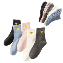 5 пар женских носков г. Весенне-осенние новые японские женские хлопковые длинные носки с вышивкой в виде сердечек и золотых линий носки для девушек