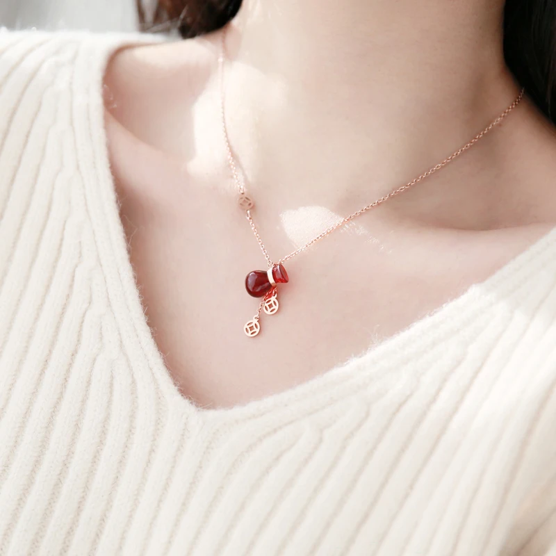 

YUN RUO 2018 Rose Gold Color Red Stone Money Bag Pendant Necklace Fashion Titanium Steel Woman Jewelry Prevent Fade & Allergic